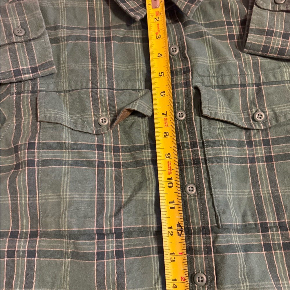 Men's REI Cooperative Green Plaid Flannel Shirt. Size Small. For Your outdoor. - Picture 12 of 13